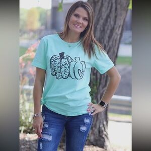 Mint Green Pumpkin Animal Print and Heart Short Cuff Sleeve Shirt NWOT Boutique